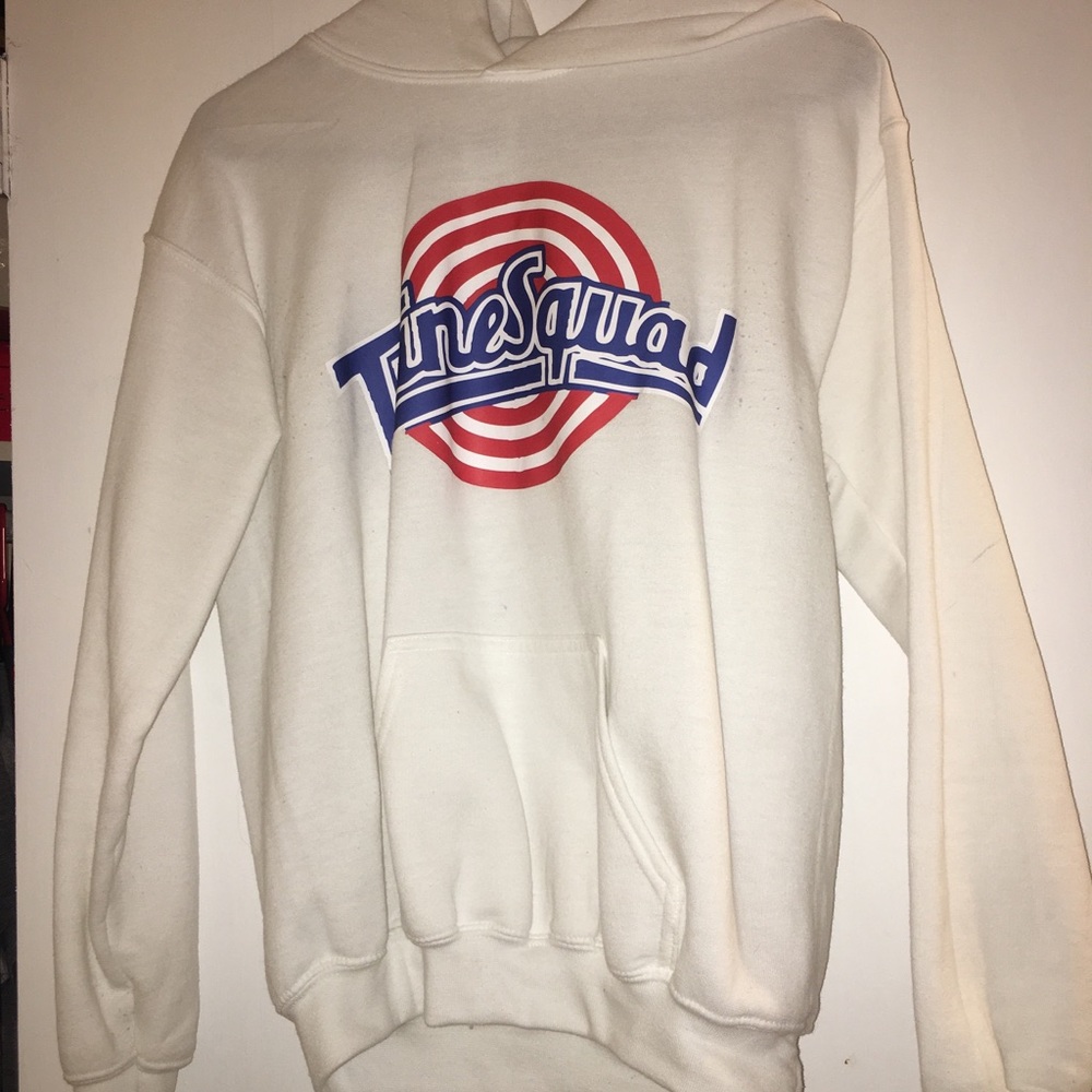Tunesquad jordan hoodie youth LARGE